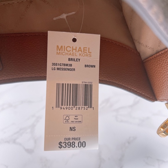 Michael Kors Briley Large Messenger - Picture 4 of 7